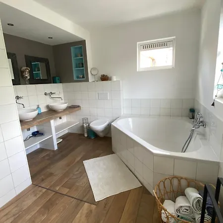 ベッド・アンド・ブレックファスト Bakenberg 3*