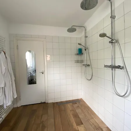 ベッド・アンド・ブレックファスト Bakenberg アーネム